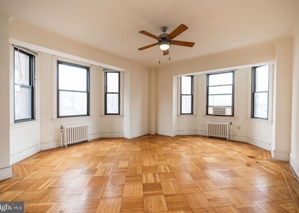 250 S 13th Street - Photo 1