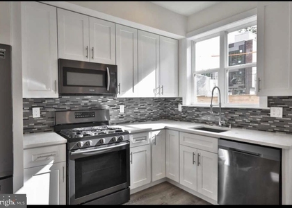 2117 N 9th Street - Photo 1
