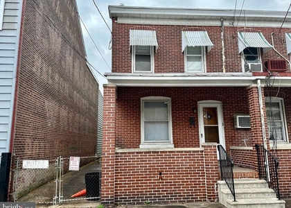 705 Anderson Street - Photo 1