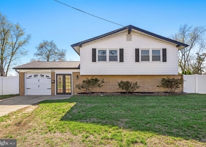 2211 New Albany Road - Photo 1