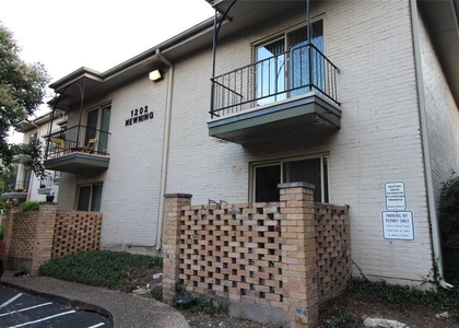 1202 Newning Ave - Photo 1