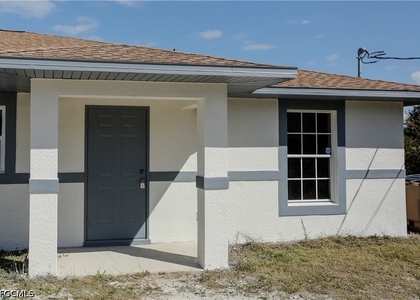 4614 25th Street Sw - Photo 1