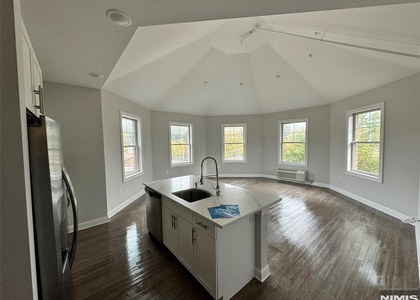 40 Park - Photo 1