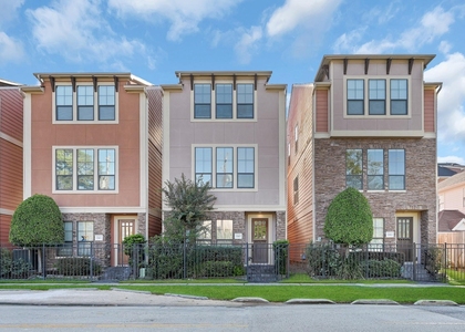 1046 W 23rd Street - Photo 1