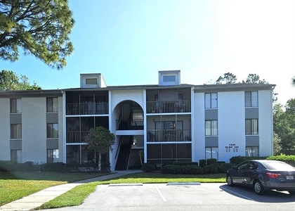 1344 Pine Ridge Circle E - Photo 1