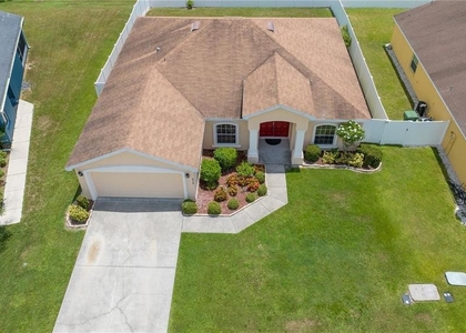 6518 Crescent Loop - Photo 1