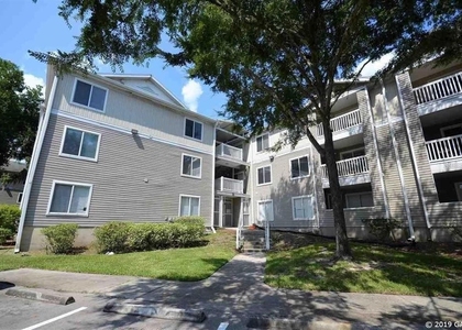 4000 Sw 23rd Street - Photo 1