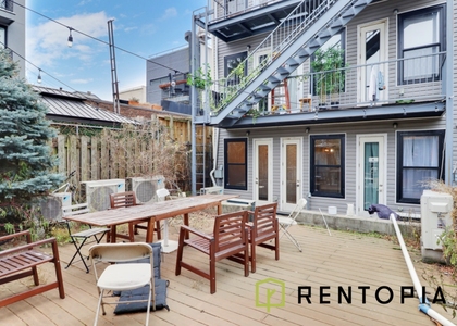 376 Graham Avenue - Photo 1