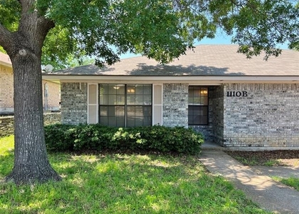 1110 S Rusk Street - Photo 1