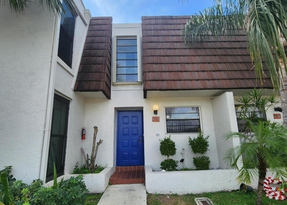 1504 Nw 89th Terrace - Photo 1