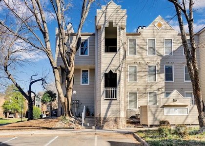 300 S Cedar Street - Photo 1