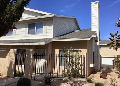 39225 10th Street W - Photo 1