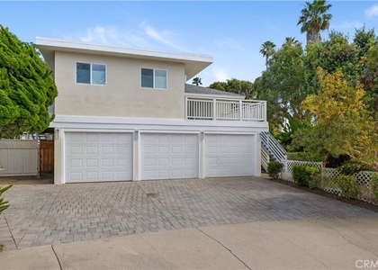 928 Seaside Court - Photo 1