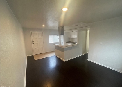 4605 Arlington - Photo 1