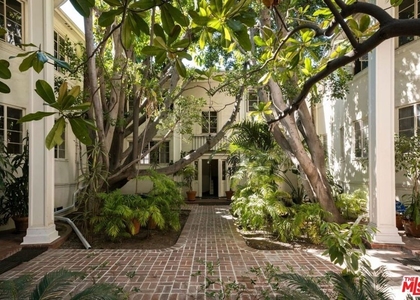 1241 N Crescent Heights Boulev - Photo 1
