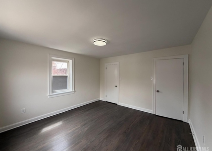1020 Raritan Avenue - Photo 1