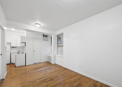 320 E 49th Street - Photo 1