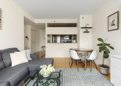 250 E 30th Street - Photo 1