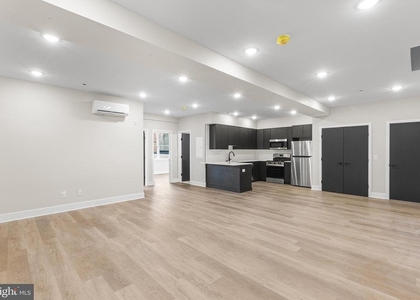 1903 Jackson Street - Photo 1