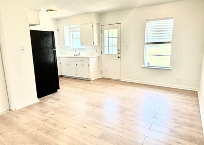 1708 Pennsylvania Ave - Photo 1