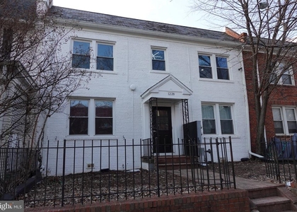 1228 18th Street Ne - Photo 1