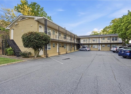 21 Delmont Drive Ne - Photo 1