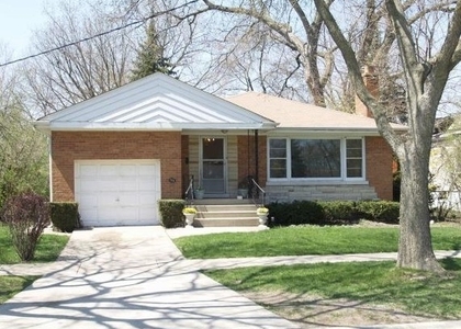 711 Locust Road - Photo 1