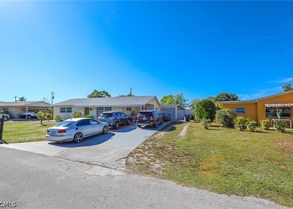 907 Laredo Avenue - Photo 1