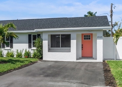 4525 Fluvia Avenue - Photo 1
