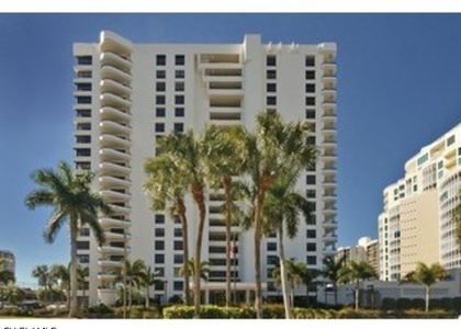 4451 Gulf Shore Boulevard N - Photo 1