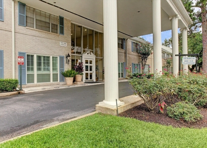 2600 Bellefontaine Street - Photo 1