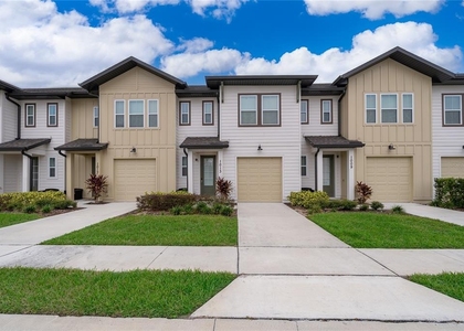1013 Plantation Lane - Photo 1
