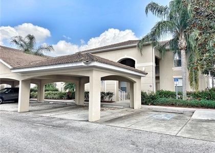 915 Fairwaycove Lane - Photo 1