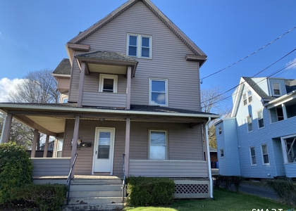 1310 Stanley Street - Photo 1