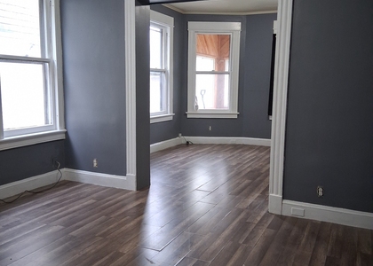 146 Chestnut Avenue - Photo 1