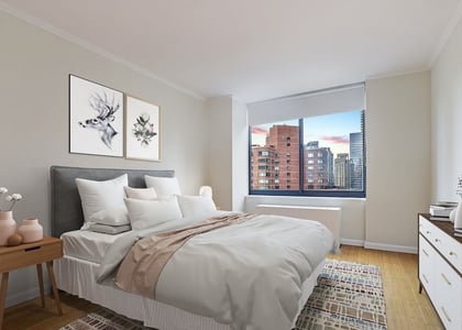 West 48th Street - Photo 1