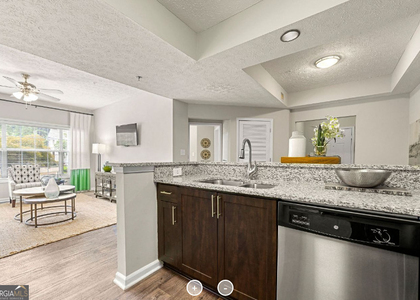 7150 W Peachtree Dunwoody Road - Photo 1