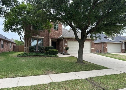 2820 Cascade Cove Drive - Photo 1