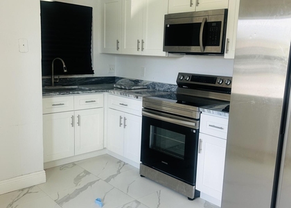 1471 Nw 20th Street - Photo 1
