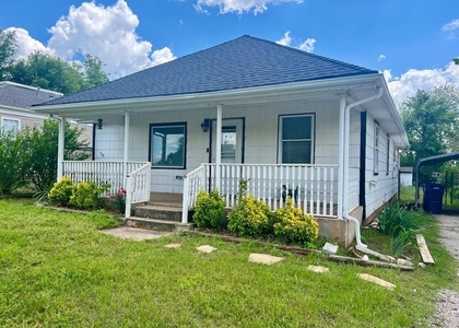9904 Se 43rd Street - Photo 1