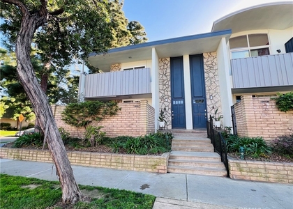 4745 La Villa Marina - Photo 1
