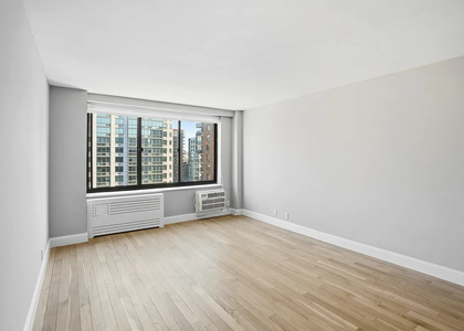 Flex 2 Bed Columbus Avenue - Photo 1