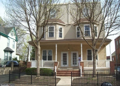 1339 72nd Avenue - Photo 1