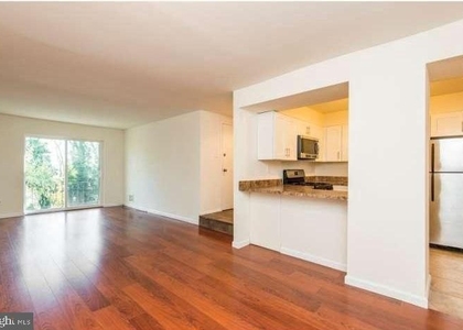 326 Hermit Street - Photo 1