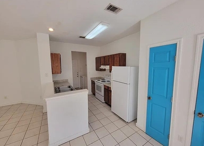 814 Sagewood Trl - Photo 1