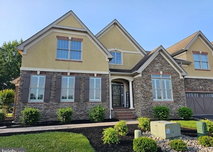 94 Wolf Creek Circle - Photo 1