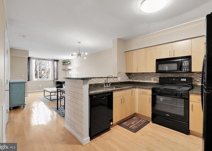 1000 New Jersey Avenue Se - Photo 1