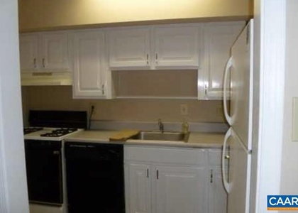 2422 Barracks Pl - Photo 1