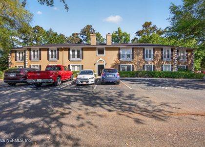 13727 Richmond Park Drive N - Photo 1