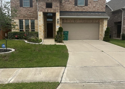 1617 Darwin Cedar Drive - Photo 1
